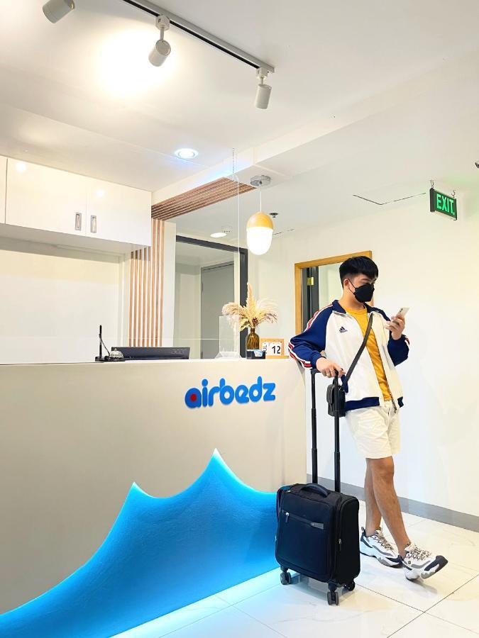 Airobedz Makati - A Value Hotel Манила Екстериор снимка